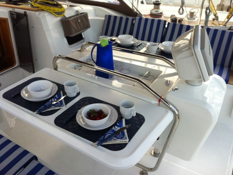 Yacht hire Alimos cheap Sun Odyssey 469