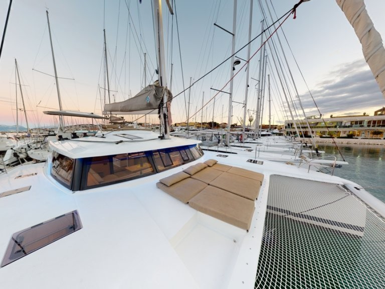 Catamaran hire in Trogir - Fountaine Pajot Saona 47