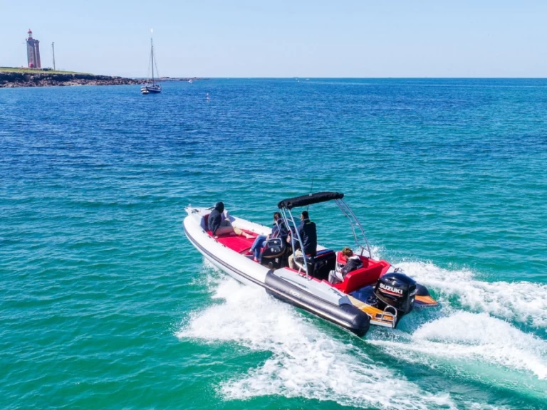 Hire a Prua al vento Thor 700 L'Herbaudière