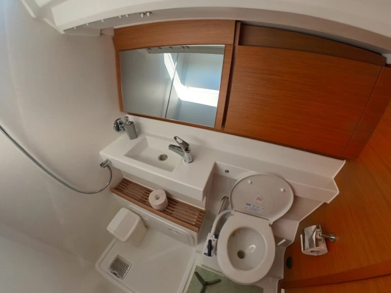 Yacht hire Pirovac cheap Sun Odyssey 440