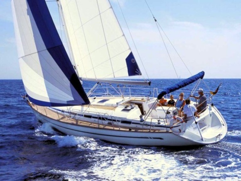 Hire Sailboat Bavaria with a boat licence