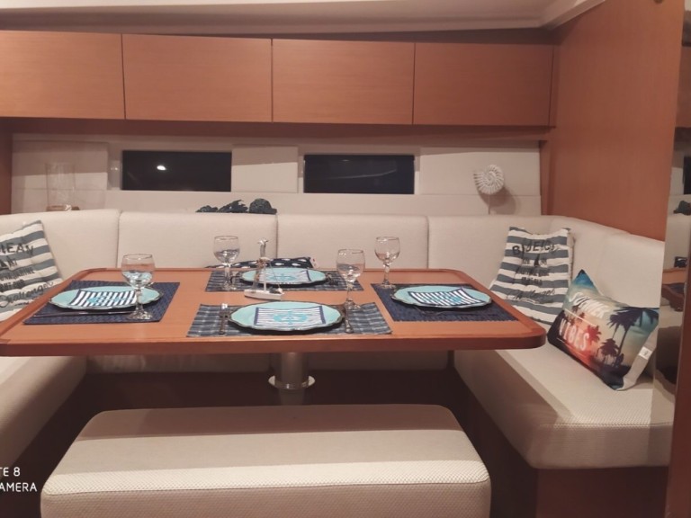 Yacht hire Lefkáda cheap Cruiser 45