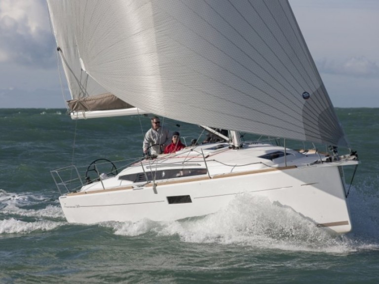Yacht charter Arzon - Jeanneau Sun Odyssey 419 on SamBoat