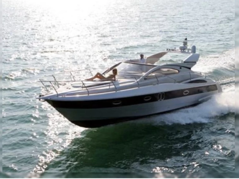 Hire a Moa Platinum 40 Palamós