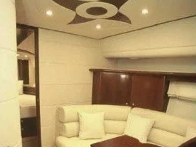 Charter a Moa Platinum 40 in Palamós on Samboat