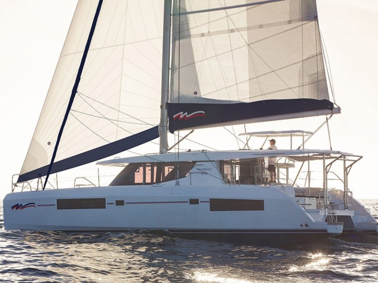 Yacht hire Cannigione cheap Leopard 45