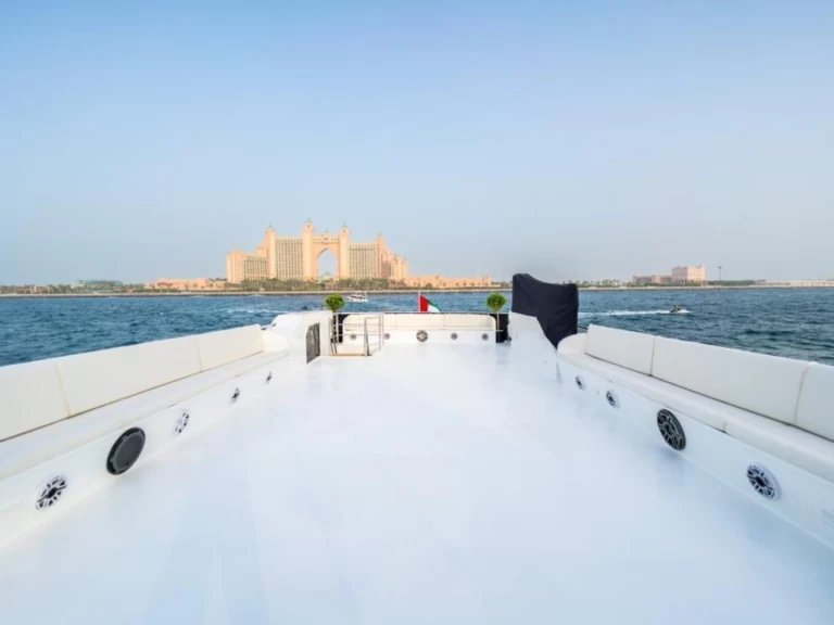 Yacht charter Dubai Marina - ALI 130 FEET on SamBoat
