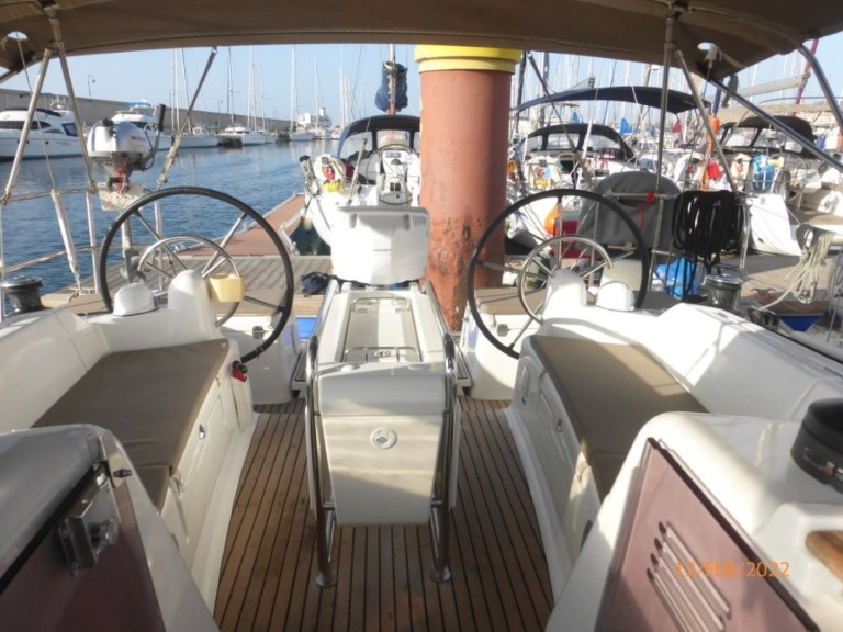 Sailboat hire in Palma de Mallorca - Jeanneau Sun Odyssey 419