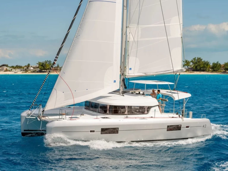 Catamaran hire in Le Marin - Lagoon Lagoon 42