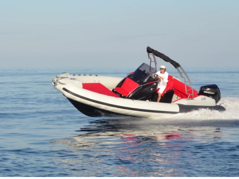 Charter a GUARASCIO THOR 8 in Marseille on Samboat