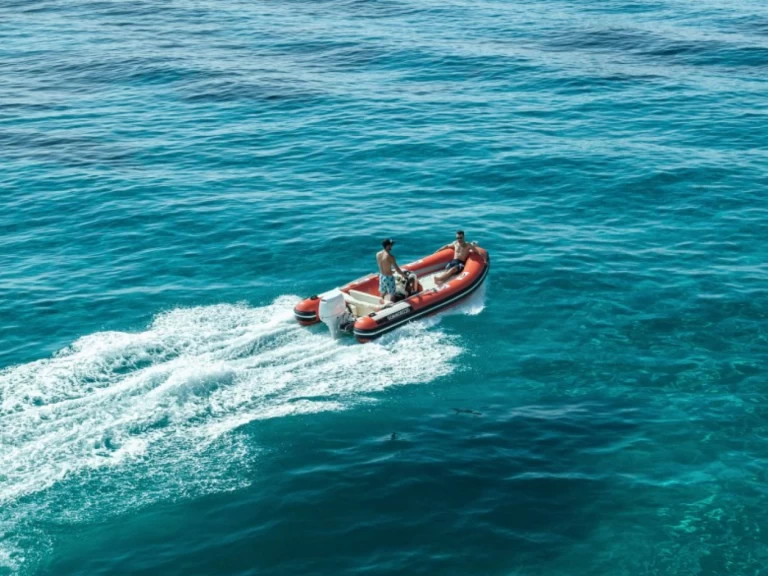 Charter a Solemar Solemar S 580 in Cagliari on Samboat