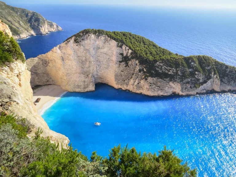 Hire Sailboat Wauquiez with a boat licence