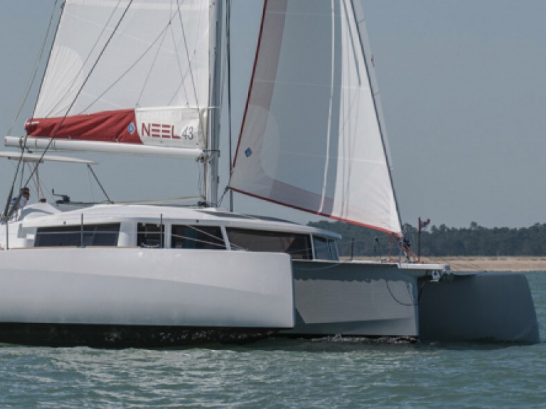 Hire a Neel Neel 43 Hyères