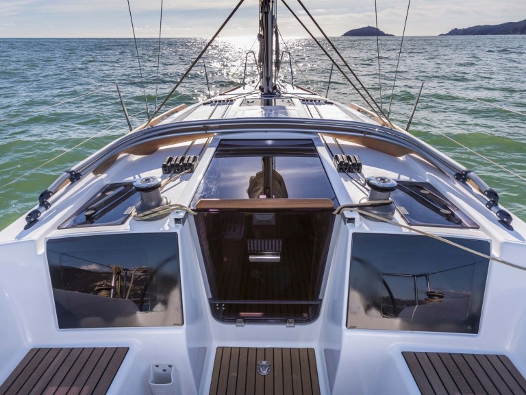 Yacht hire Arzon cheap DUFOUR 310