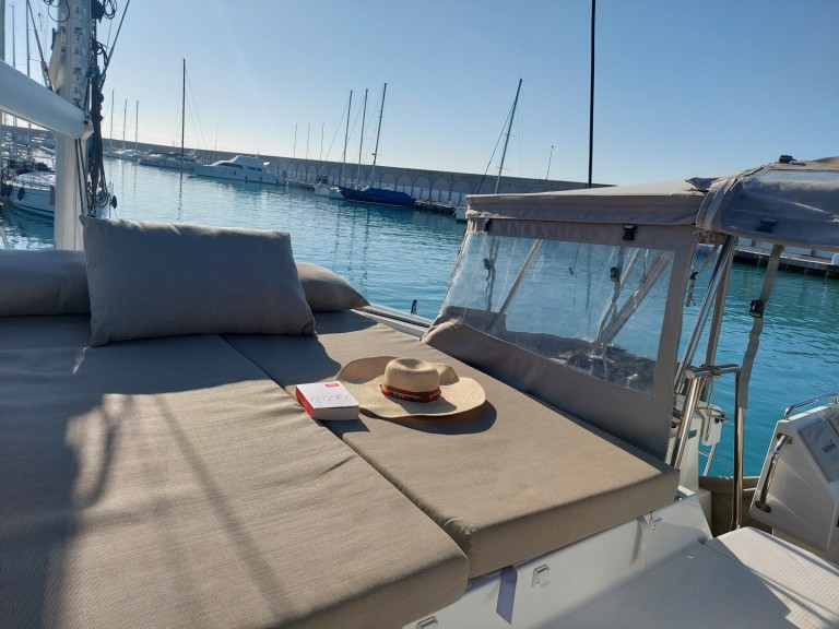Hire a Fountaine Pajot Saona 47 Castiglioncello