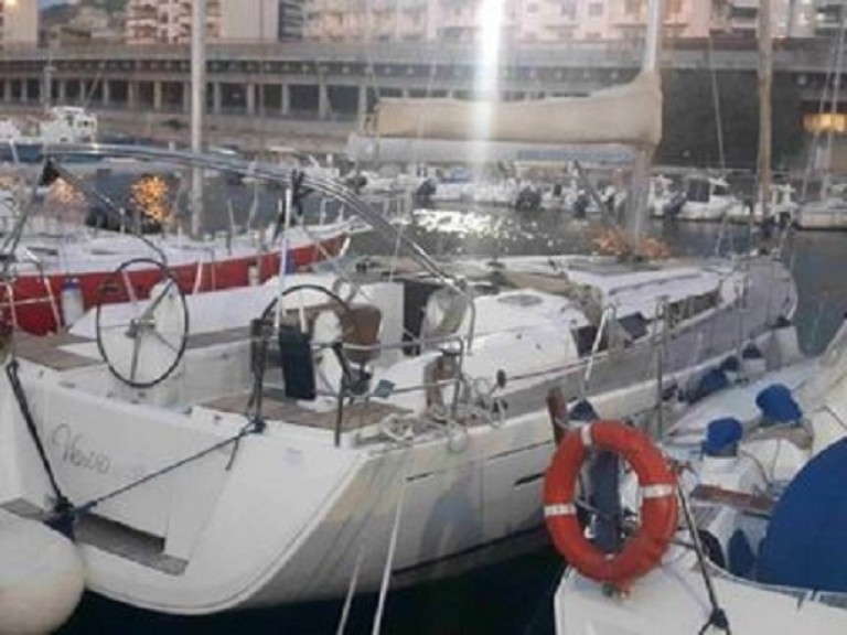 Hire Sailboat Dufour with a boat licence