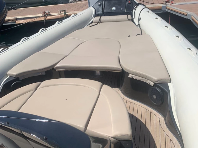 Hire RIB with or without skipper Lomac Ajaccio