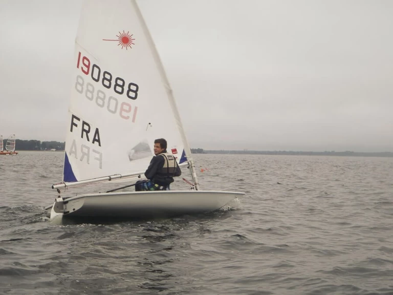 Hire a LASER PERFORMANCE Laser Solo Carnac