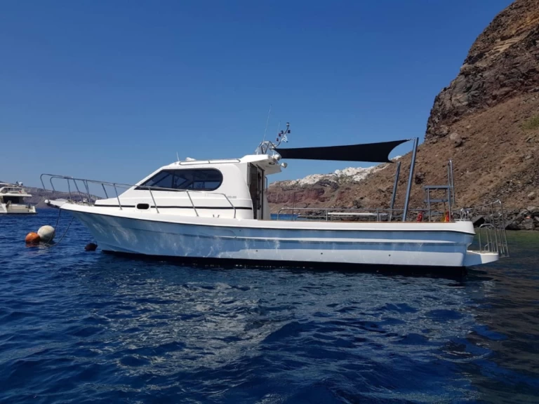 Yacht charter Órmos Ammoúdi - Kreta Mare 32 on SamBoat