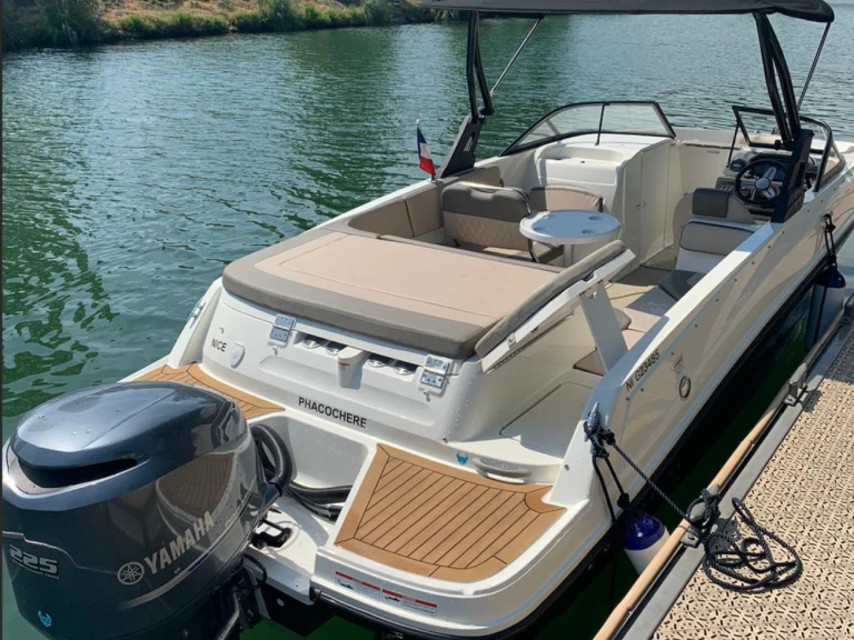 Motorboat to hire Cannes at the best price