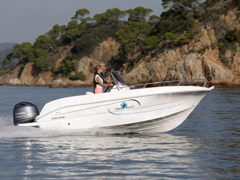 Charter a Pacific Craft PACIFIC CRAFT 545 in Marseille on Samboat