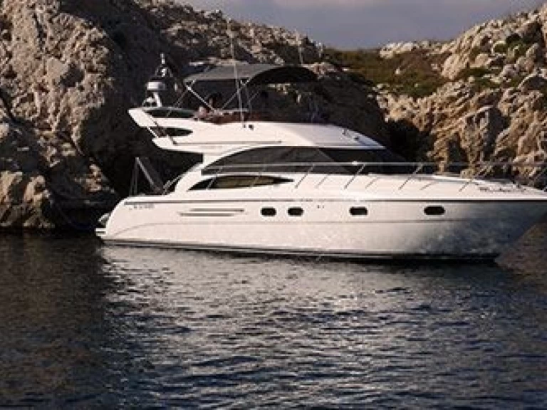Yacht charter Marseille - Princess V42 on SamBoat