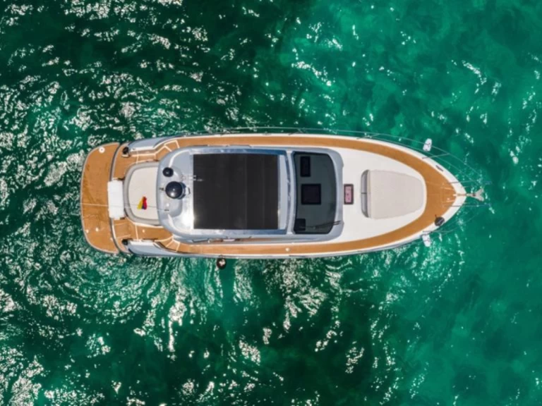 Motorboat to hire Cartagena at the best price