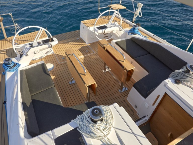 Yacht charter Šibenik - Elan Impression 45 on SamBoat