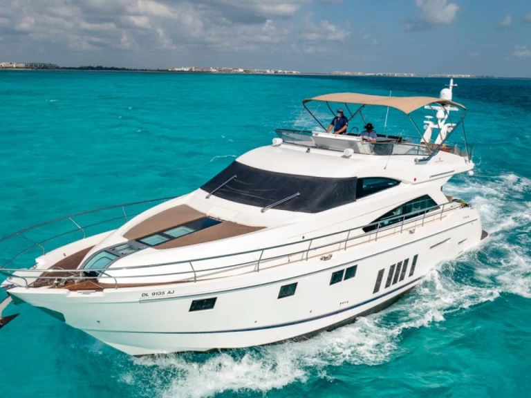 Luxury Yacht hire in Cancún - Fairline Squadron 70