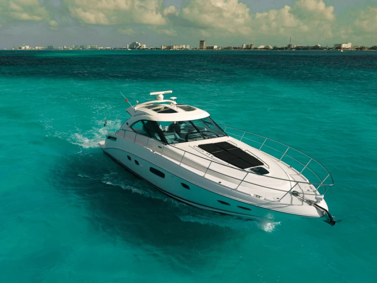 Hire Luxury Yacht with or without skipper Sea Ray Cancún