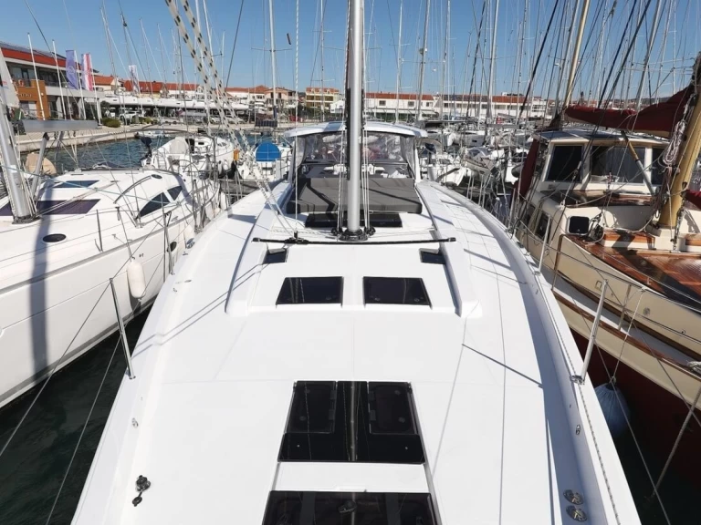 Sailboat hire in Pirovac - Hanse Hanse 588