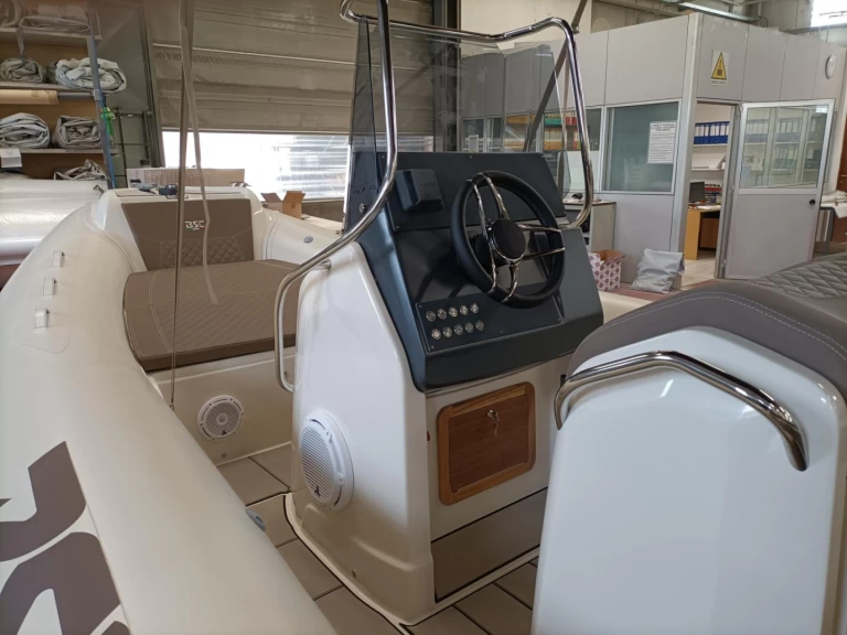 Charter a Bsc BSC 62 in Milazzo on Samboat