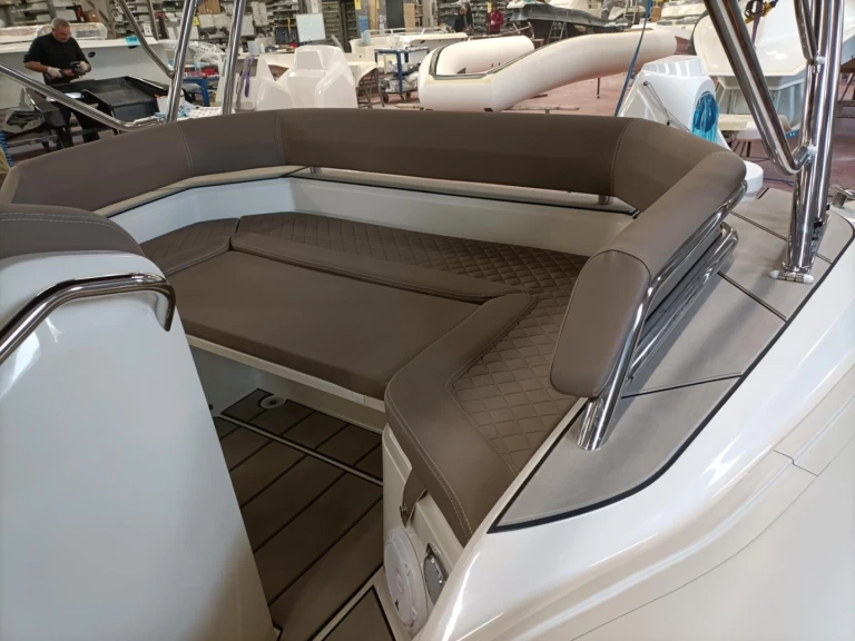 Hire RIB with or without skipper Bsc Milazzo