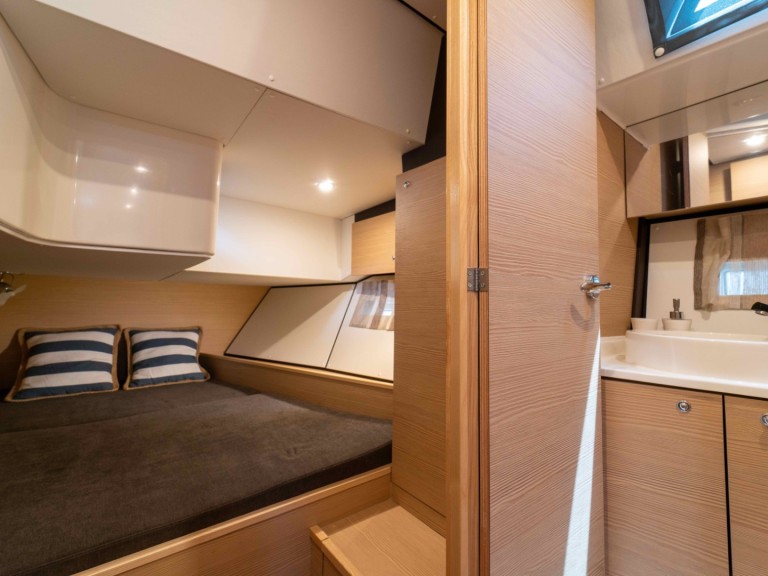 Yacht charter Palermo - D&D Yacht D&D Kufner 54 on SamBoat