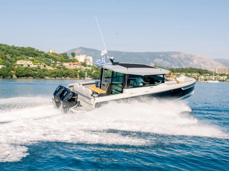 Hire Motorboat with or without skipper Saxdor Gouvia