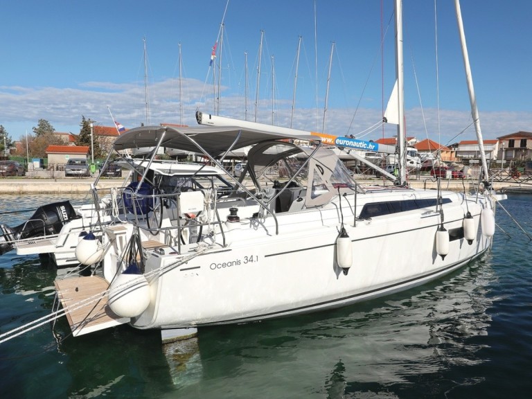 Bénéteau Oceanis 34.1 charter bareboat or skippered in  Pirovac