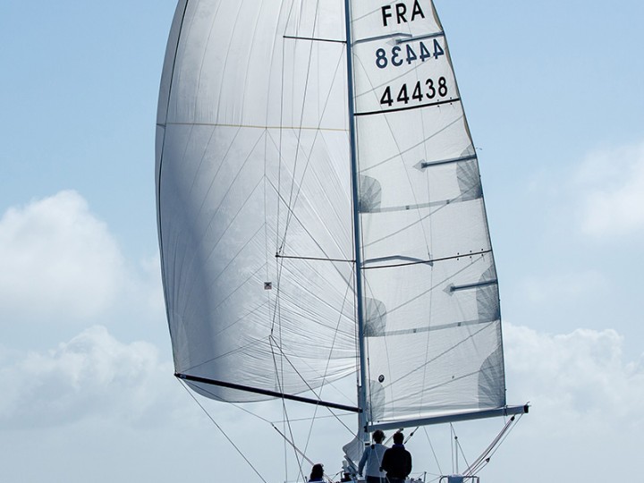 Sailboat to hire La Trinité-sur-Mer at the best price