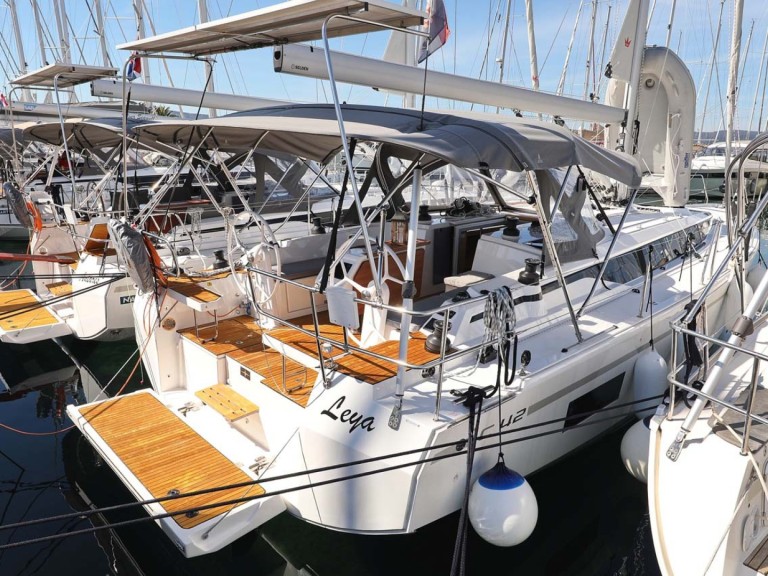 Sailboat to hire Biograd na Moru at the best price