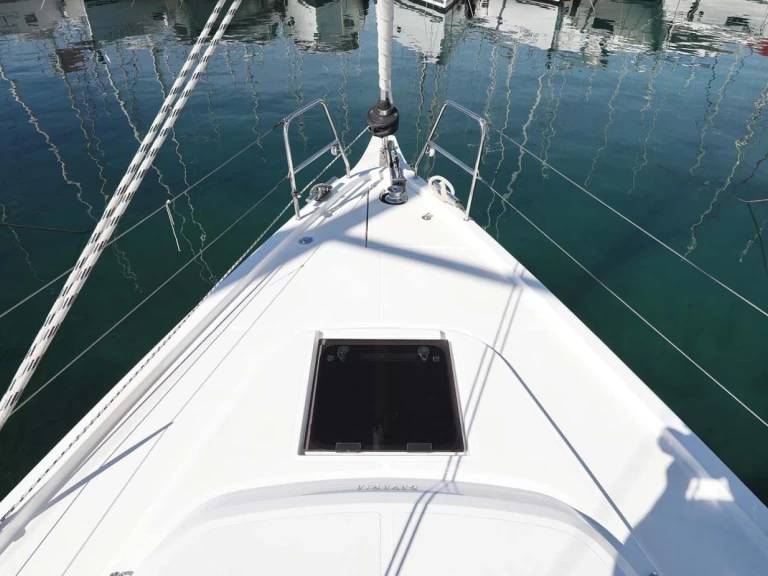 Yacht charter Biograd na Moru - Bavaria Bavaria C42 on SamBoat