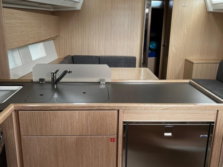 Sailboat hire in Vrsar - Bavaria Bavaria C45