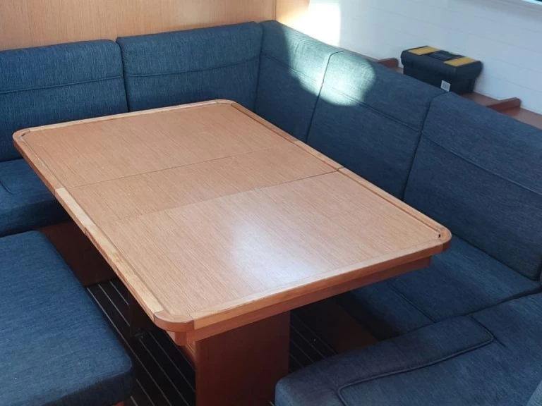 Charter a Bavaria Cruiser 46 in Palma de Mallorca on Samboat