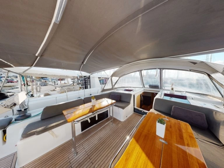 Sailboat hire in Biograd na Moru - Hanse Hanse 548