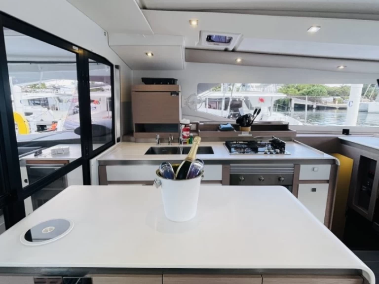 Hire Catamaran Fountaine Pajot with a boat licence