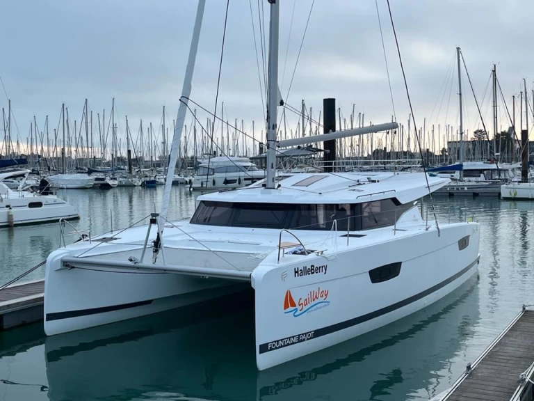 Yacht charter Adaköy - Fountaine Pajot Elba 45 on SamBoat