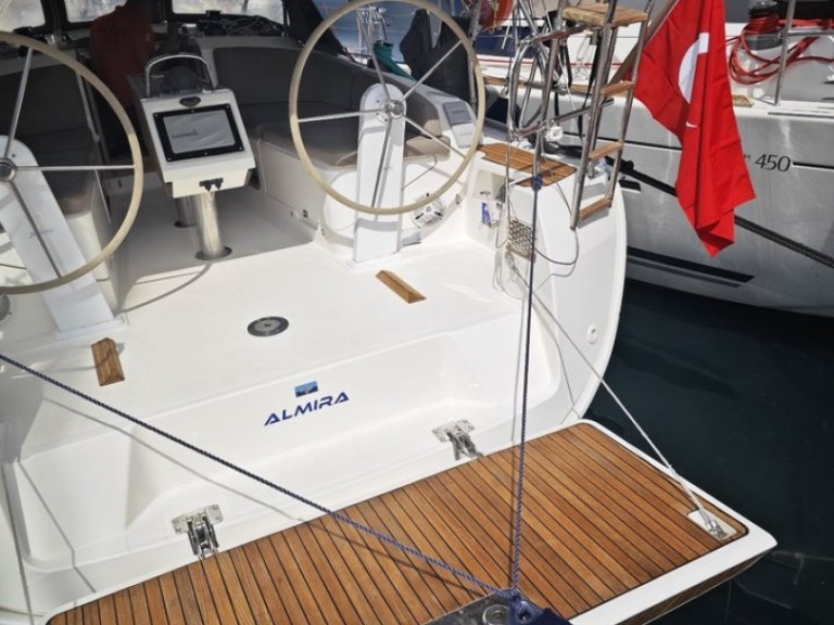 Yacht charter Fethiye - Bavaria Cruiser 37 on SamBoat