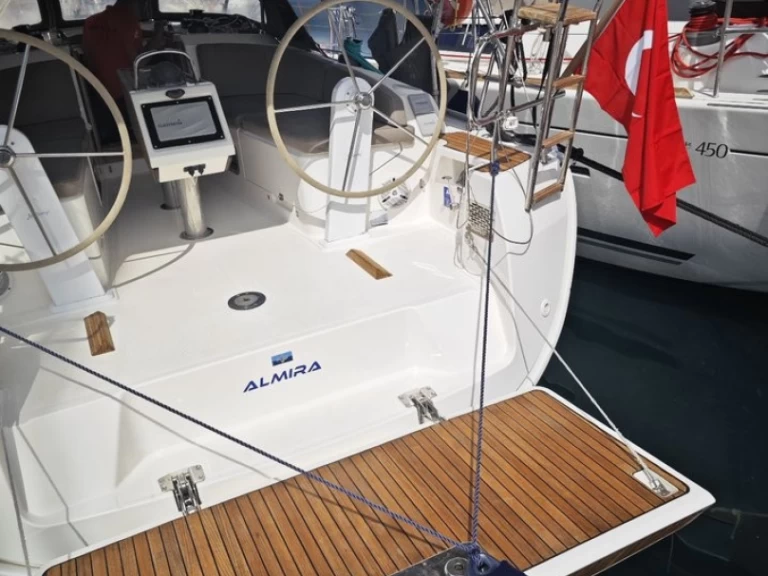 Yacht charter Fethiye - Bavaria Cruiser 37 on SamBoat