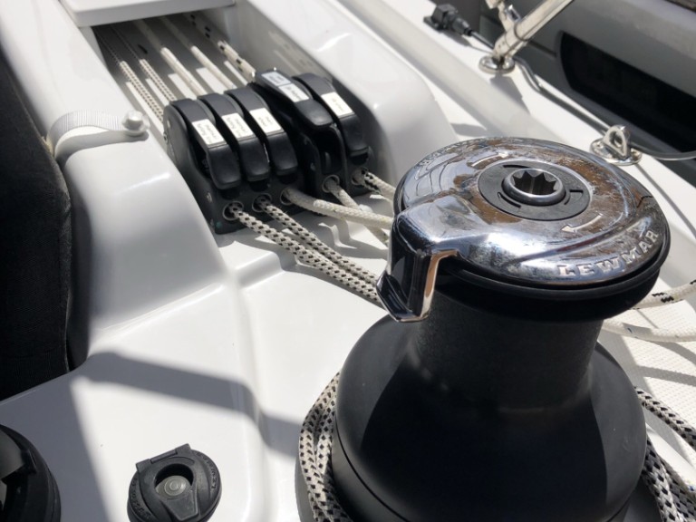 Hire Sailboat Hanse with a boat licence