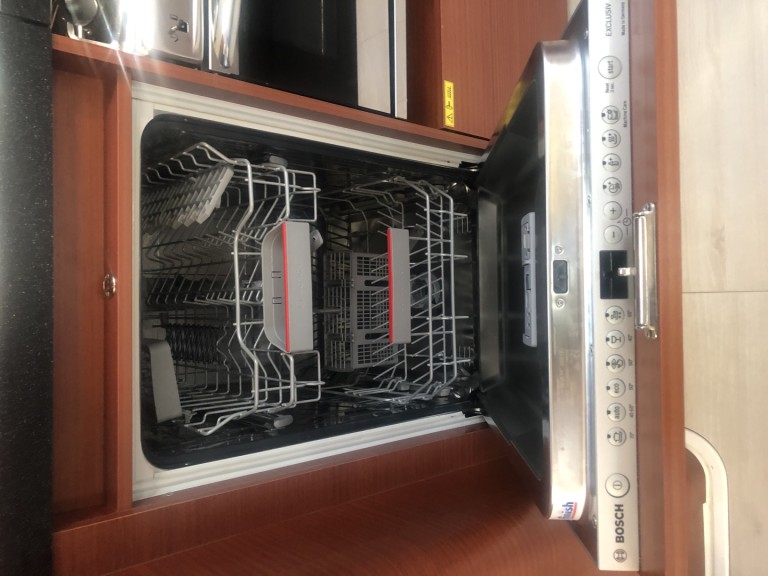 Sailboat to hire Rogoznica at the best price