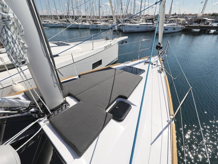 Sailboat hire in Biograd na Moru - Elan Impression 40.1