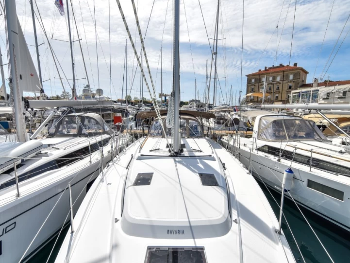 Hire Sailboat with or without skipper Bavaria Zadar